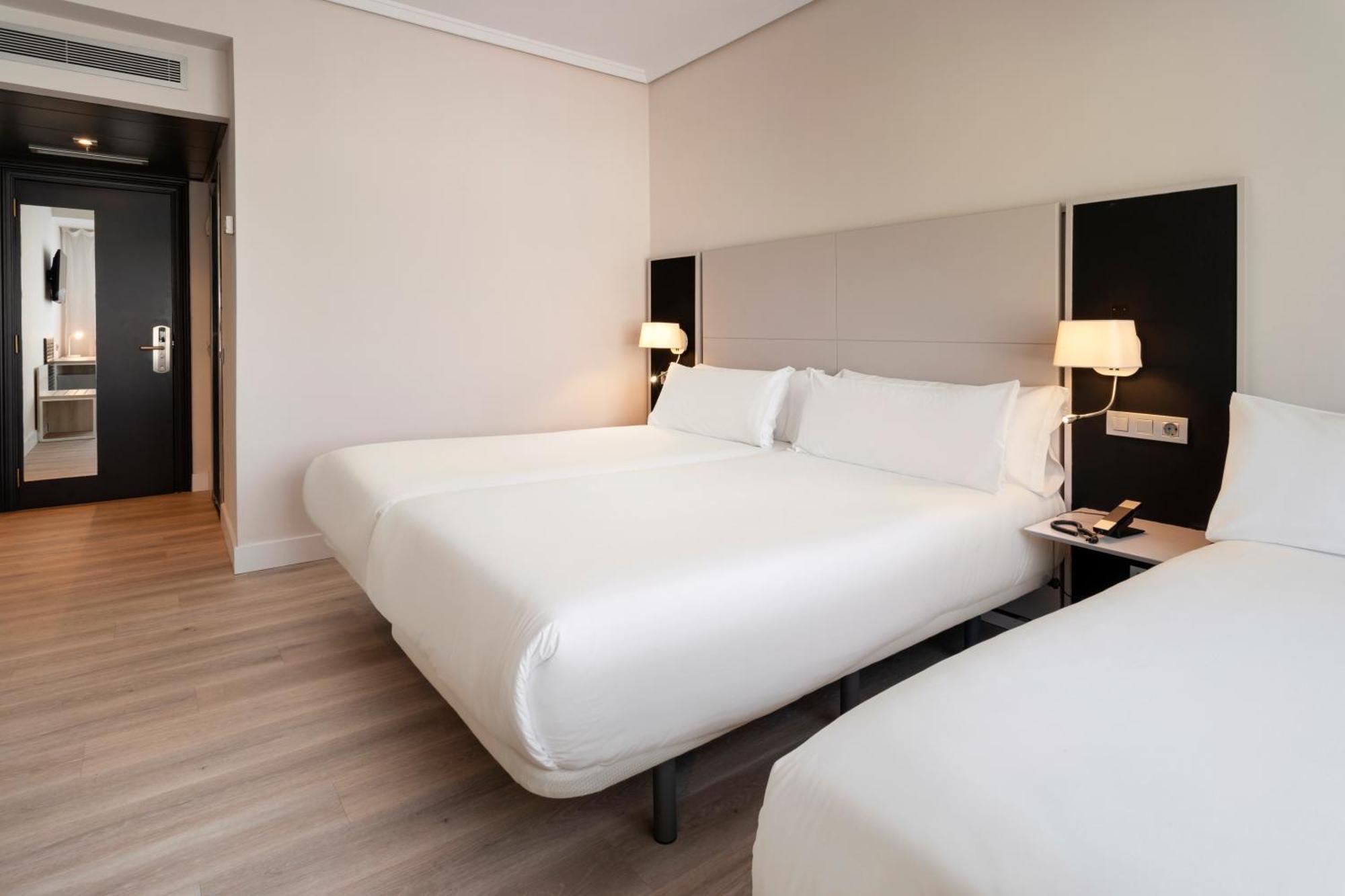 B&B Hotel Vitoria General Alava מראה חיצוני תמונה