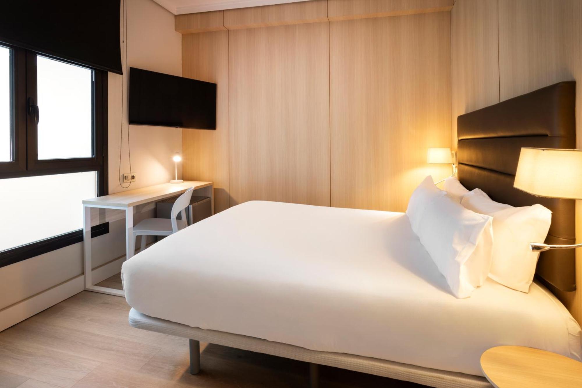B&B Hotel Vitoria General Alava מראה חיצוני תמונה
