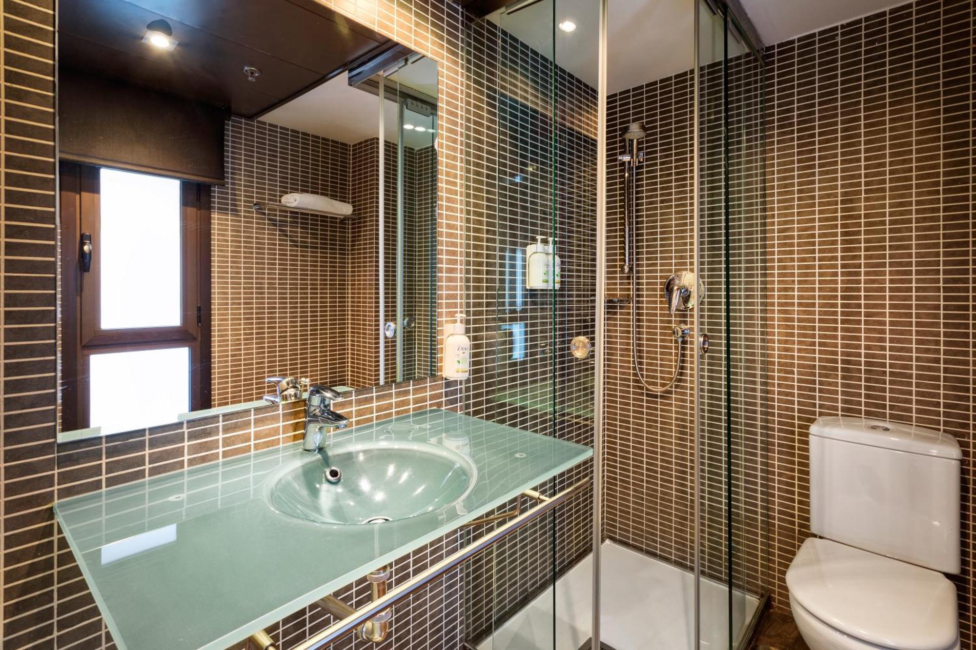 B&B Hotel Vitoria General Alava מראה חיצוני תמונה