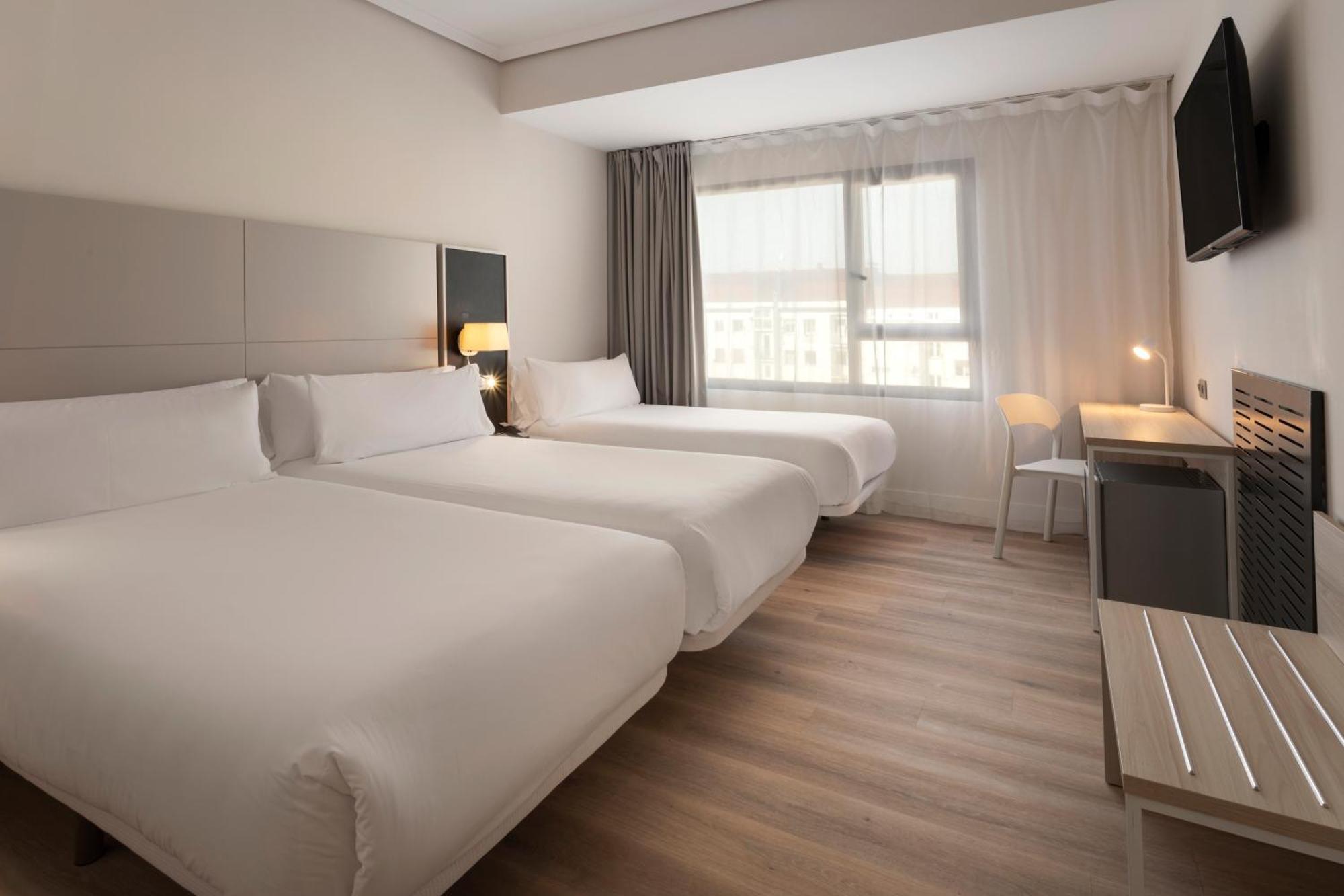 B&B Hotel Vitoria General Alava מראה חיצוני תמונה