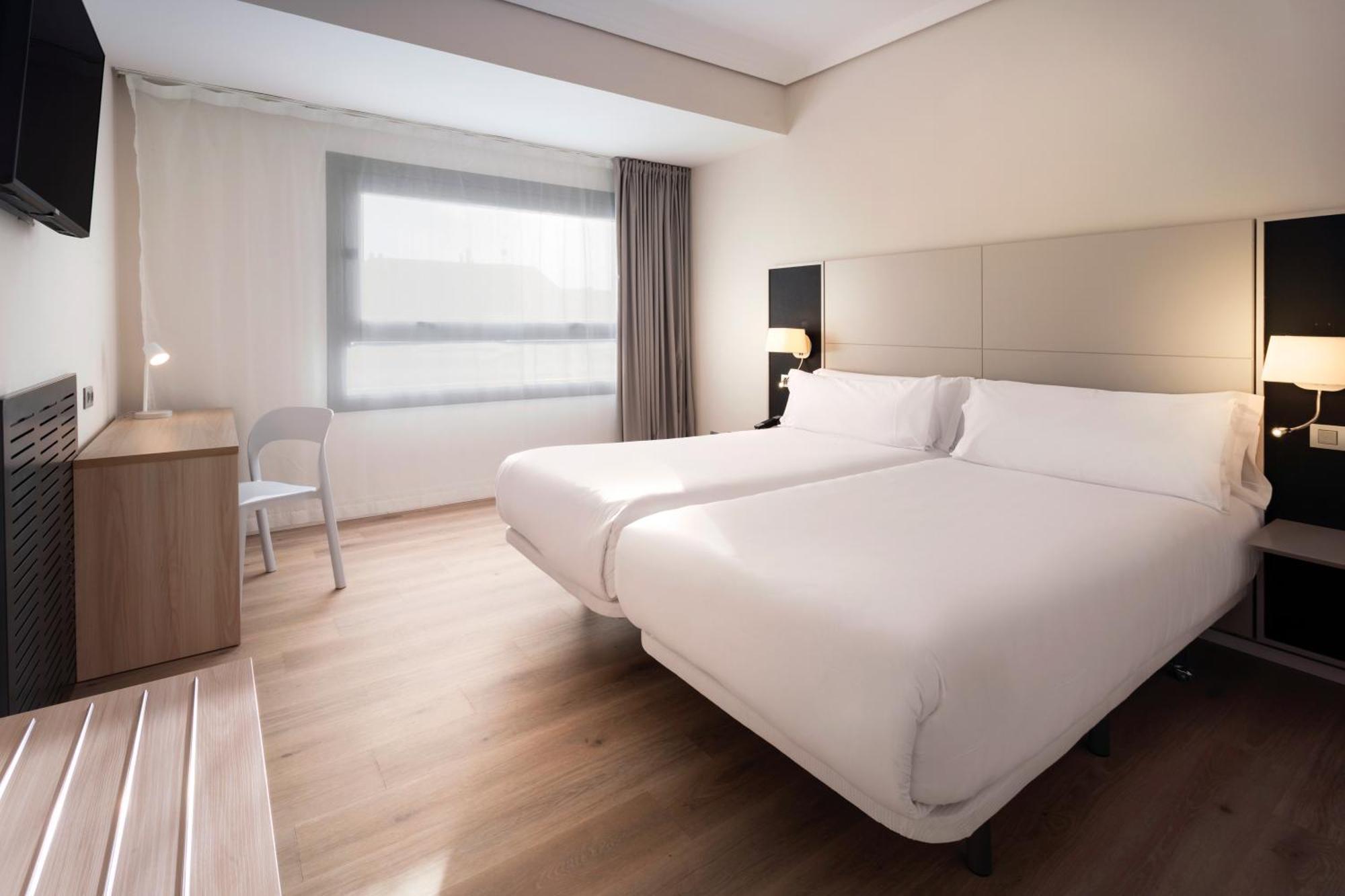 B&B Hotel Vitoria General Alava מראה חיצוני תמונה