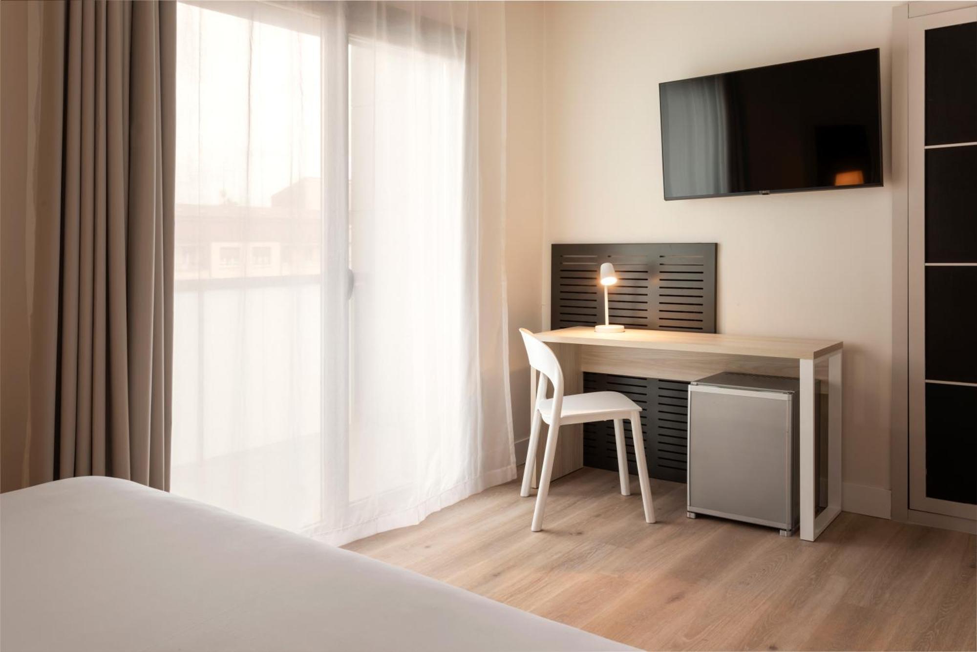 B&B Hotel Vitoria General Alava מראה חיצוני תמונה