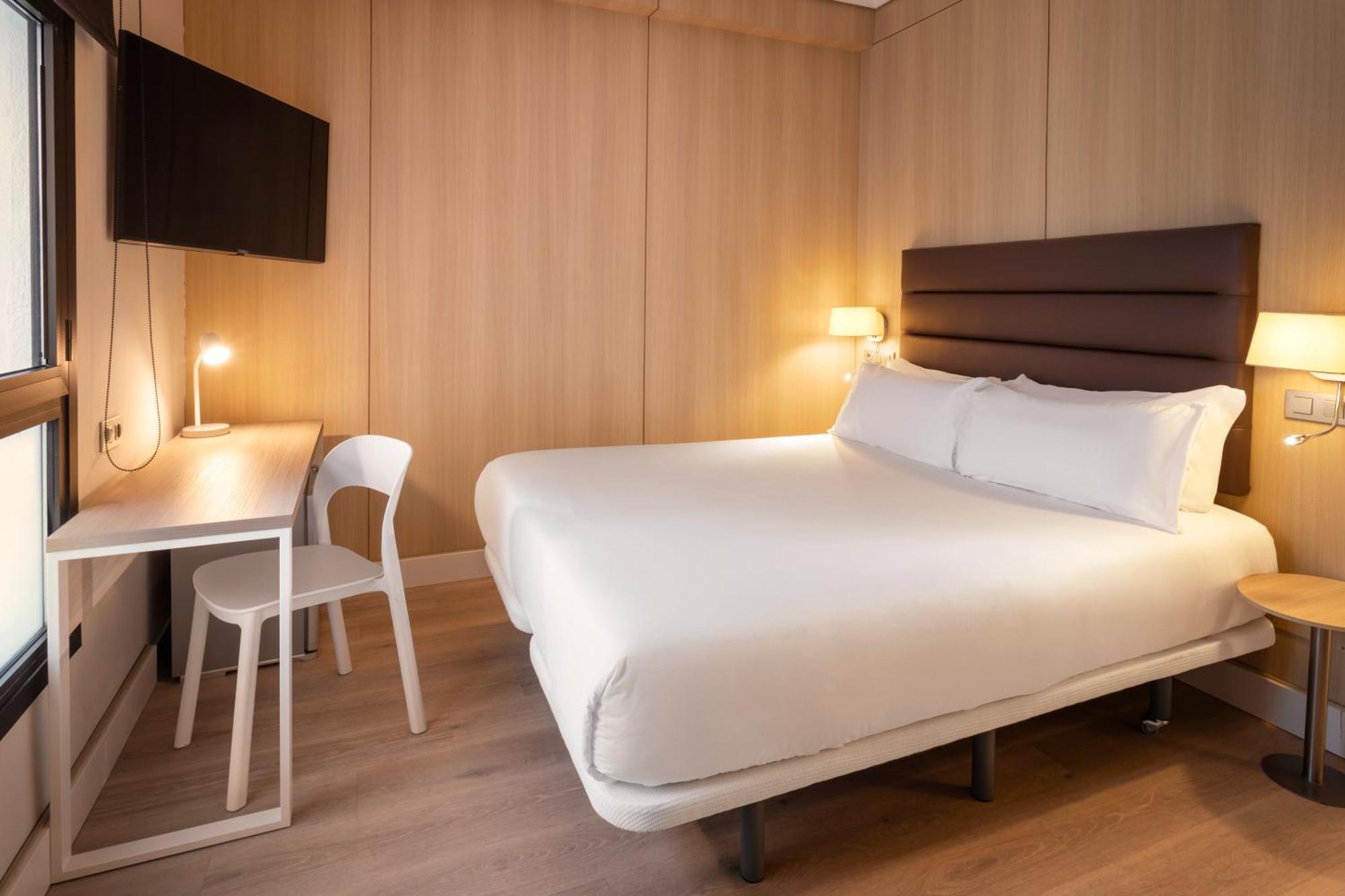 B&B Hotel Vitoria General Alava מראה חיצוני תמונה